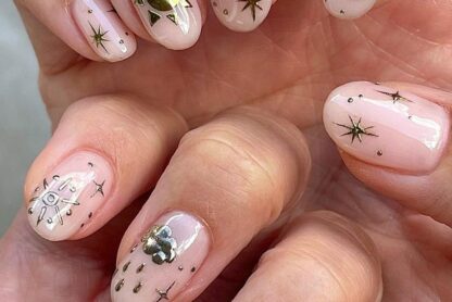 moon manicure