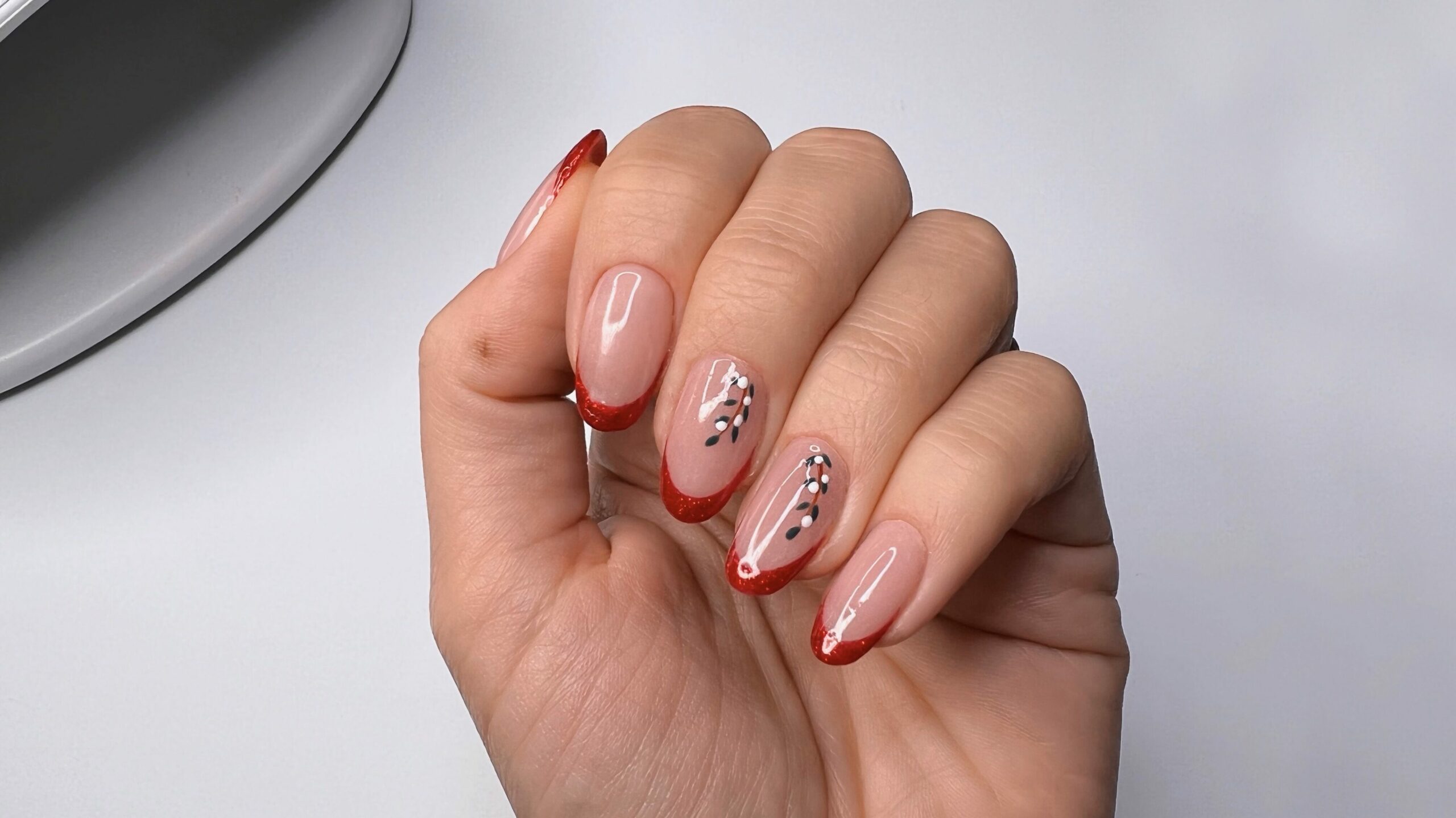 Nail art a tema natalizio