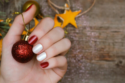 Nail art a tema natalizio